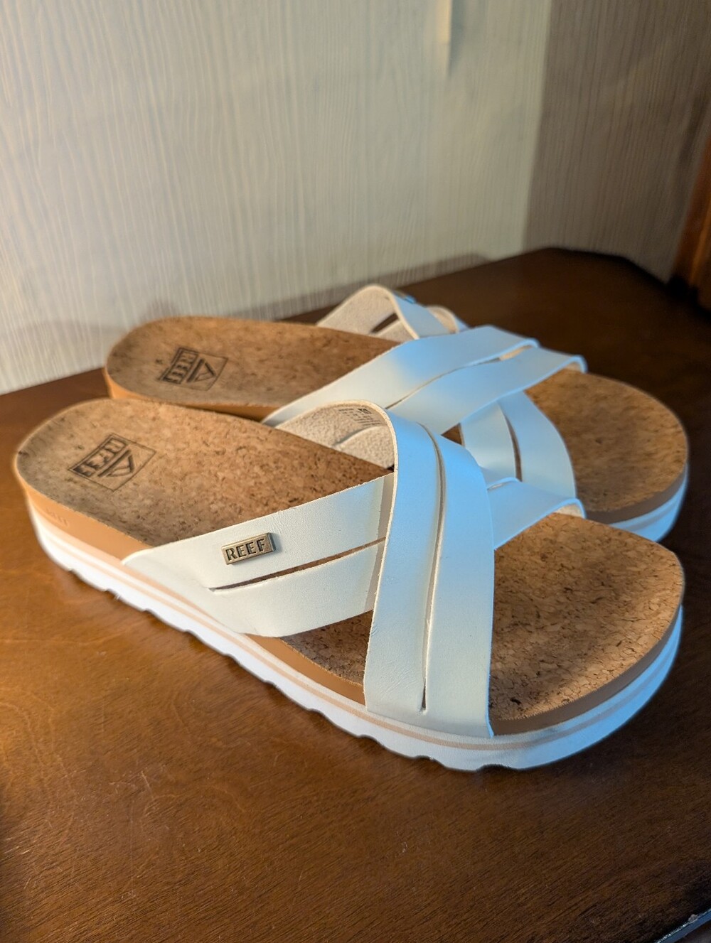 Reef Bloom Cushion Crisscross White Platform Slide Sandal Cork Women US 9 EU 40